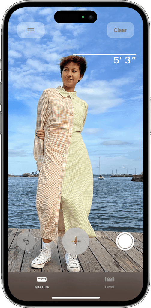 هواتف آيفون يمكنها قياس طول الشخص