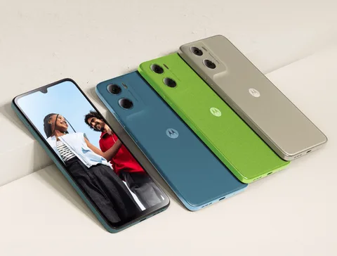 Motorola Moto G06 Power smartphones displayed in multiple Pantone-inspired colors including blue, green, and beige, showing rear and front design.