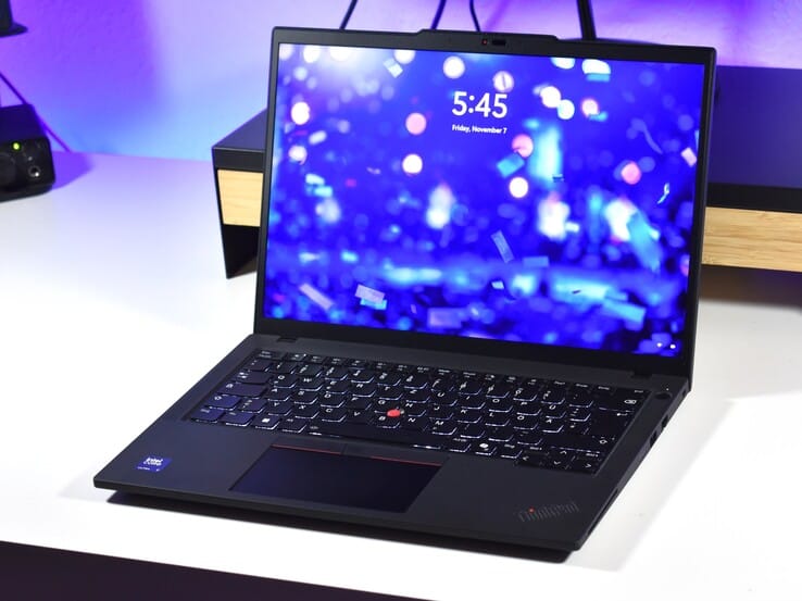 الفروق بين Lenovo ThinkPad L14 و T14 موضحة